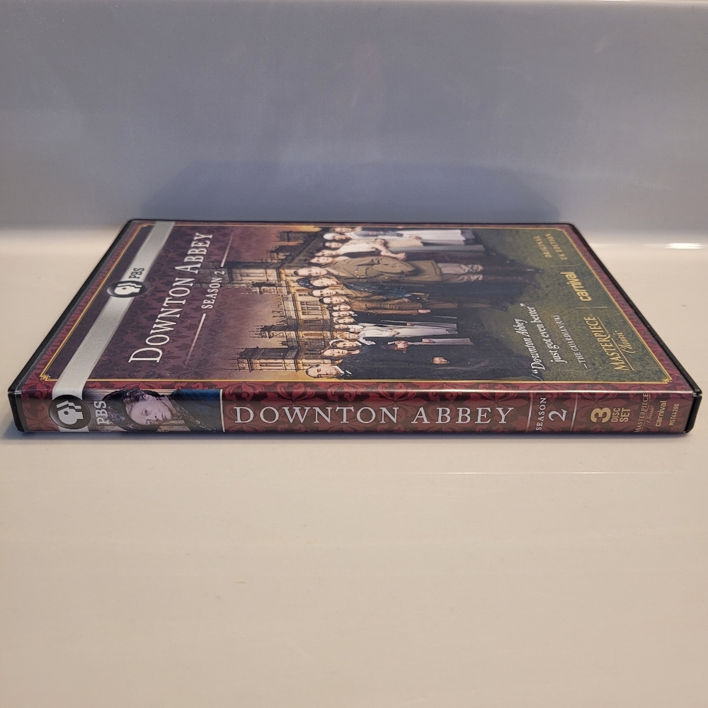 Downton Abbey Season 2 PBS Masterpiece Classic Three DVD Set - Picture 2 of 12